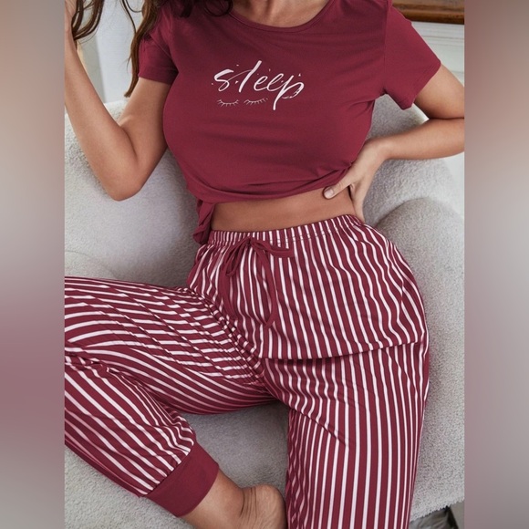 Other - 💤Women's Burgundy Sleepwear Set.